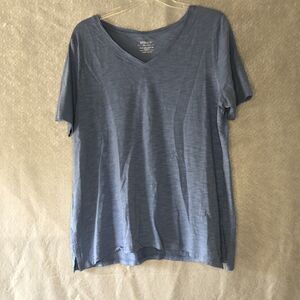 Chicos The Ultimate Tee Women's 2P blue short sleeve v-neck 100% cotton EUC